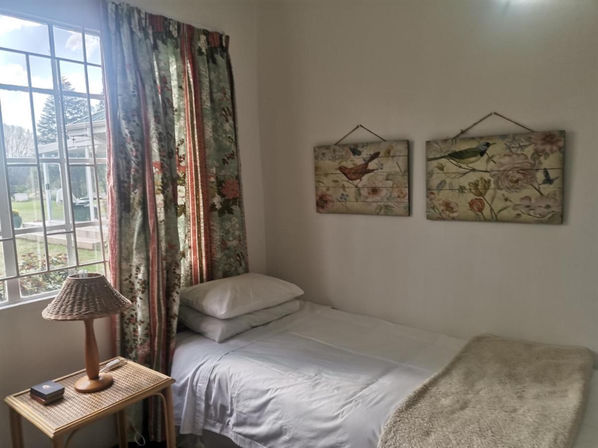 Sani Window B&B And Self Catering Underberg Exterior photo